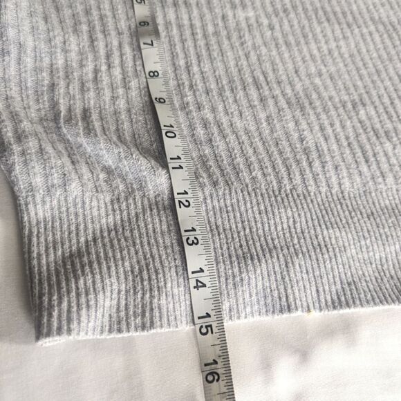 Aerie Offline Cropped Gray Sweater - Picture 5 of 7